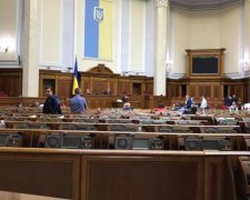 На работу, как на праздник: почему зал ВР опустел в пятницу