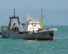 Захоплення судна у Криму: окупанти вигадали якийсь "кордон"