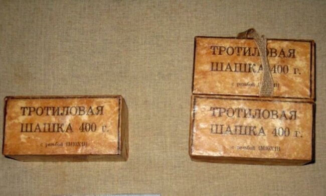 У будинку бойовика, який перебуває у розшуку, знайшли вибухівку