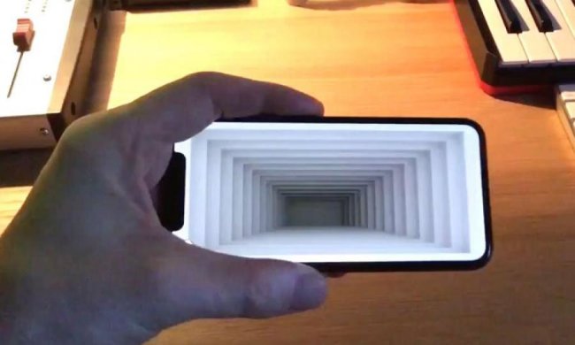 Можна потонути: оптична ілюзія з iPhone X здивувала мережу