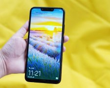 Huawei Nova 3i бросил вызов iPhone XS