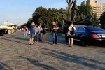 У Дніпрі замість машин почали "розувати" смітники