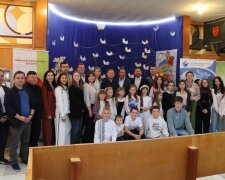 Коли пензель сильніший за ракети: як українські діти під звуки сирен переконали світ, що перемога вже близько