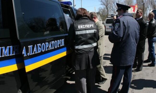 Во львовской гимназии на улице Степана Бандеры ищут взрывчатку
