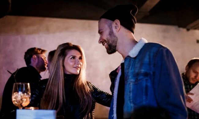 Барських показав груди своєї колишньої