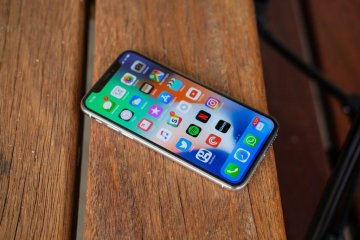 Apple кинула владельцев iPhone X и MacBook Pro