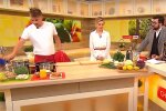 Елена Зеленская с Евгением Клопотенко сами приготовили блюда из школьного меню: "Летние каникулы - хороший повод"