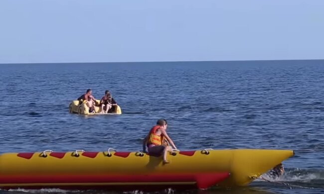 Отдых у моря, скриншот: Youtube