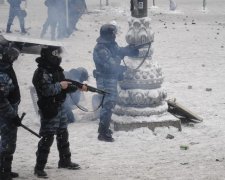 "Беркутовец" рассказал, кто вооружал палачей Майдана