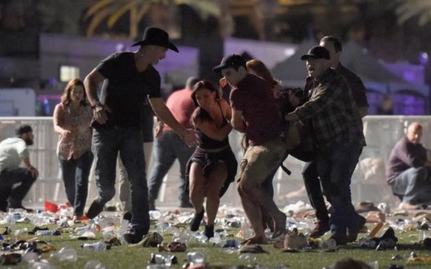 Стрілянина в Лас-Вегасі: загиблих стає все більше