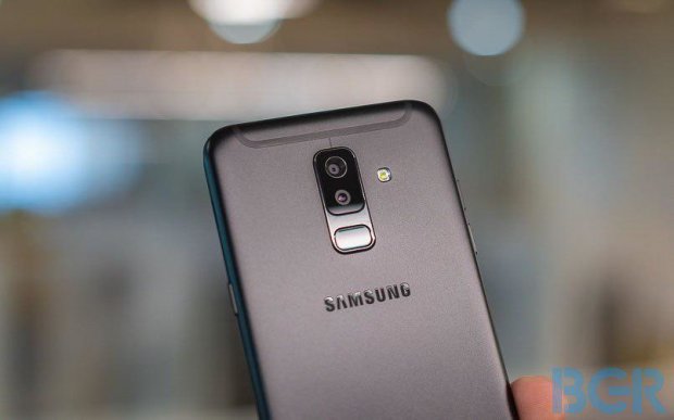 Опять все напутали: Samsung совмещает линейки смартфонов