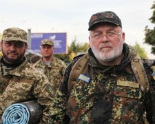 На Донбасс отправились военные священники (фото)