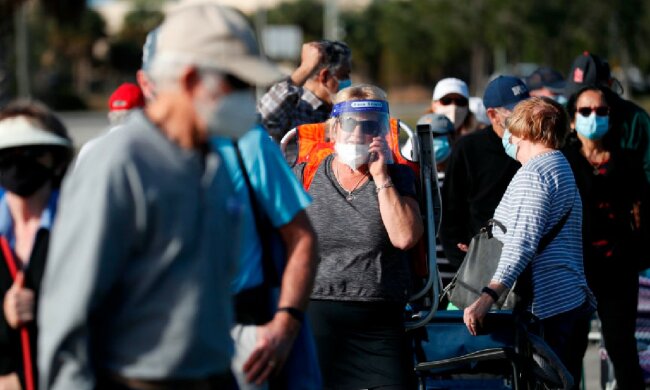 Прості пенсіонери отримали 200 грн, а судді – 9,5 тисяч: експерт знайшов рішення несправедливості