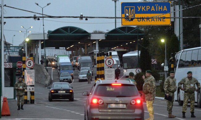 На границе, фото Униан