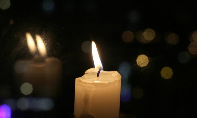 Помер відомий письменник: його книгами зачитувалася вся Україна