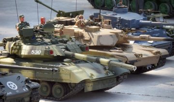 Чемпіонат по іграшковим танкам в Одесі (фото)