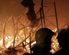 Морський флот Росії поглинуло полум'я: відео