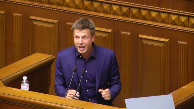 Гончаренко из партии Порошенко померещилось, набросился на Зеленского: "Владимир Владимирович"