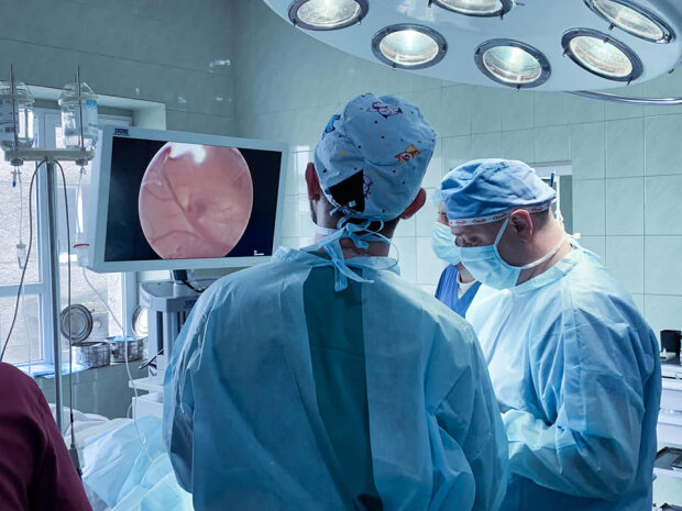 Львовские хирурги "воскресили" мозг полуживой пациентки, которая ничего не понимала