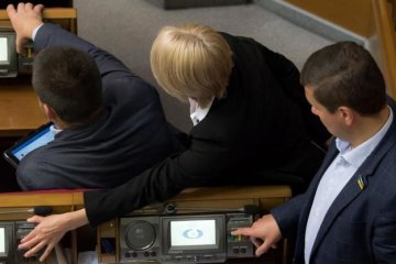 Указания свыше и договорняки: как депутаты продвигают свои интересы в Раде 