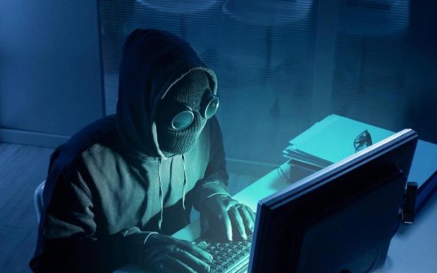 Впервые в Украине: хакеры наварили тысячи долларов благодаря одной программе