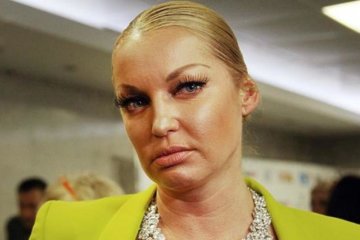 Невгамовна Волочкова розтягнулась у лазні