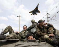 Двоє бійців АТО отримали поранення на Донбасі