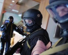 Відомий блогер звинуватив СБУ у пограбуванні під час обшуку