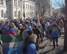 Митинг в поддержку Украины, скриншот: Youtube