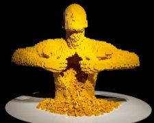 Американца похоронили в кубике Lego