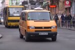 У Тернополі таксист заплатив гроші за поїздку пасажиру - маневр хитрого афериста приголомшив всіх