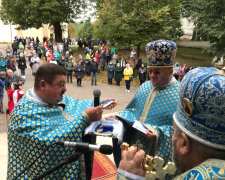 Ветерани АТО носять тернопільського священика на руках: "Чекали на нього в окопах, як Бога"