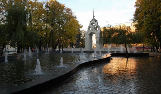 Иностранцам советуют воздержаться от поездок в Харьков и Запорожье