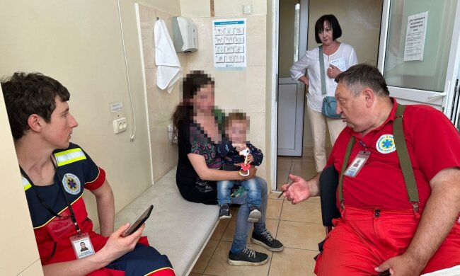 Мама с 1,5-летним ребенком, фото: Telegram