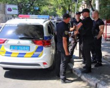 Две банды титушек устроили экшн в центре Одессы: фото