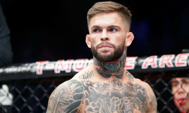 Гарбрандт официально снялся с турнира UFC 213