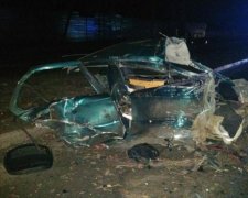 У Харкові водія та автівку розірвало на частини (фото, відео)