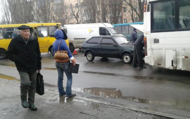 Смертельное ДТП в Киеве: опубликованы жуткие кадры тройного лобового