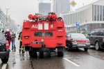 Неуважні рятувальники: в Києві "пожарка" влетіла в легковик