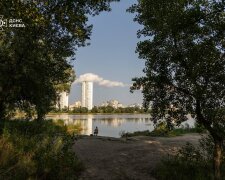 Кирилівське озеро після забруднення, фото: ДСНС Києва