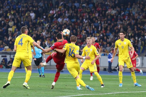 Украина победила Португалию и досрочно вышла на Евро-2020