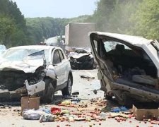 П'ятеро дітей постраждало внаслідок масштабної ДТП