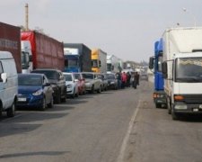 Українці не можуть потрапити в окупований Крим
