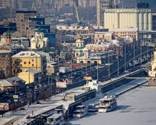 Російський мільйонер розтягнув український банк по шматочках