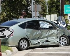 Винуватець ДТП з матір'ю Кім Кардашьян залишився без житла