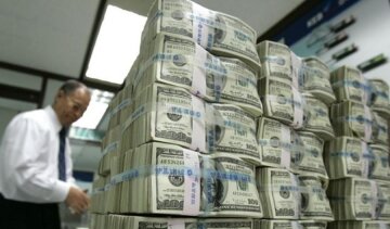 Технічні моменти: хто гальмує надання Україні траншу МВФ