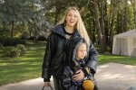 Оля Полякова з донькою, скріншот з відео