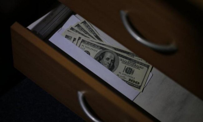 Через організовану злочинність українська економіка "пасе задніх", - політолог