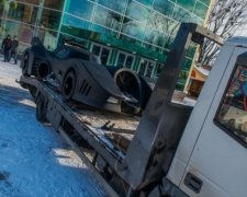 Автомобіль Бетмена з'явився в парку Харкова