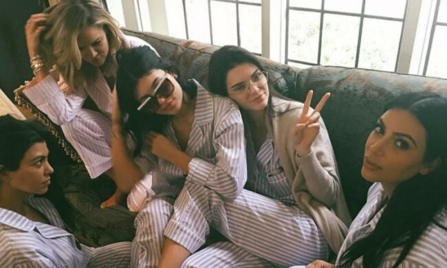 Сестра Кардашьян показала, на кого похож ее первенец: фото
